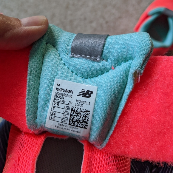 New balance toddler girl size 7.5 - Picture 5 of 5